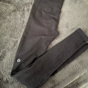 Lululemon black compression leggings